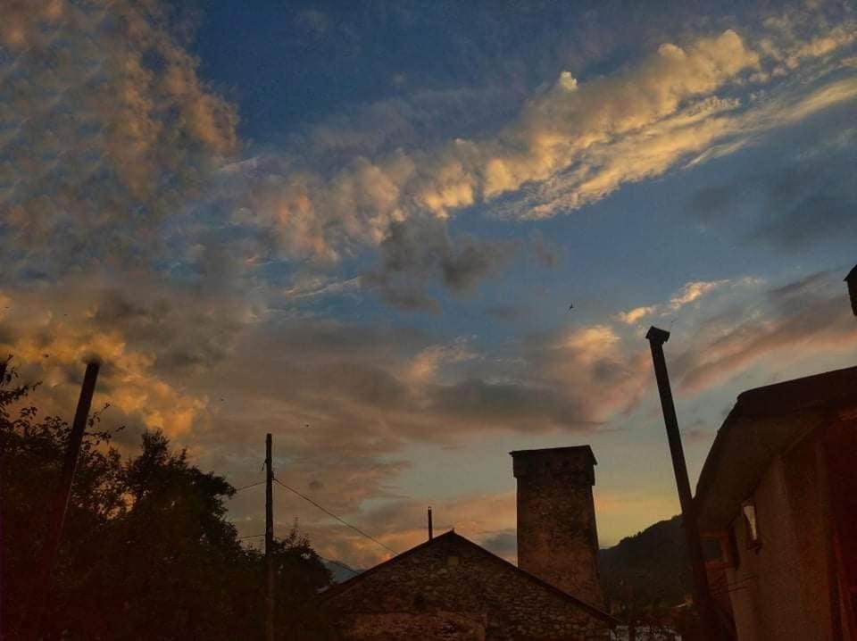 Hotel Sunny Mestia Zewnętrze zdjęcie
