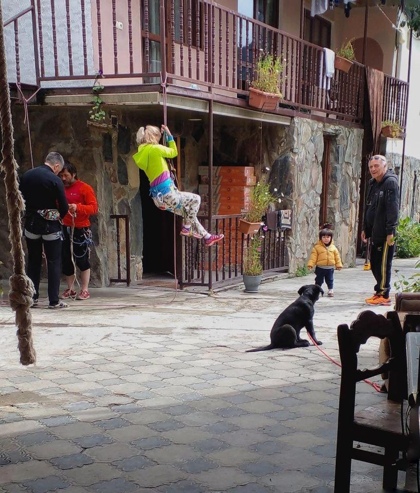 Hotel Sunny Mestia Zewnętrze zdjęcie